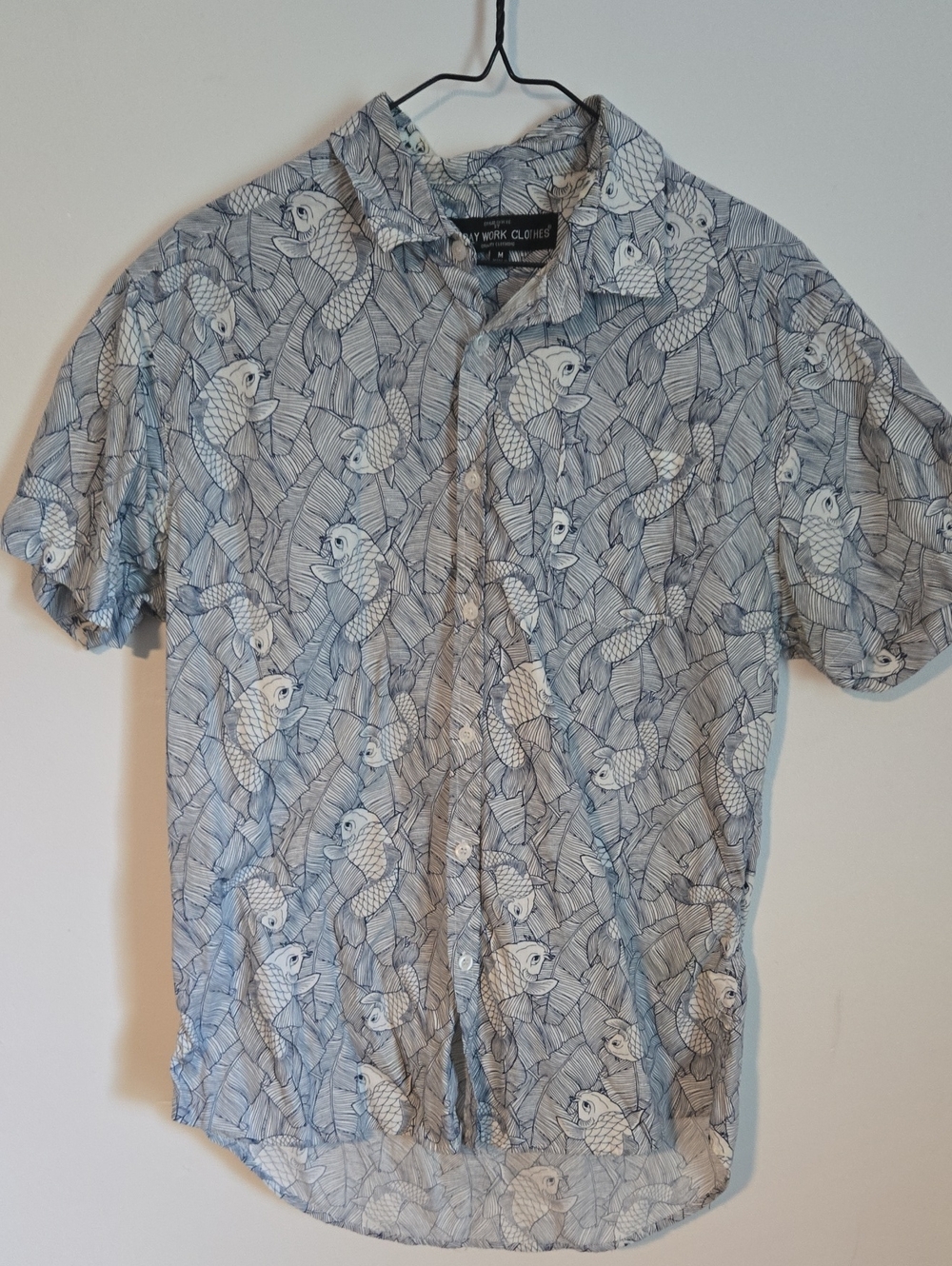 Casual Short-Sleeve Button-Down Shirt — Light Blue Fish Print